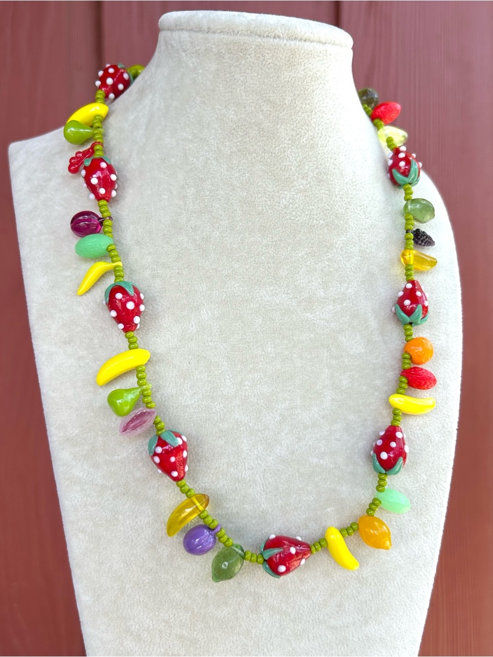Fruity necklace - Picture 4 of 5